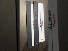 Thẻ treo quần áo nhựa trong suốt kiểu Snap Lock để ghi nhãn quần áo