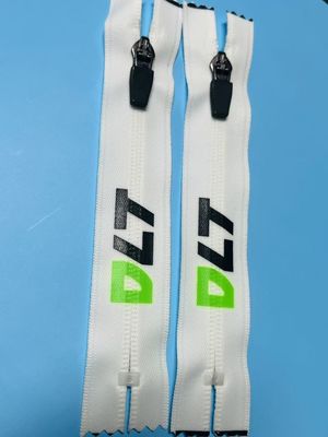 Nhập xưởng quần áo chống thời tiết nhựa polyester Zipper Slider tùy chỉnh