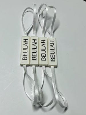 Nhãn hiệu logo nổi bật Snap Lock Pin Loop Plast Fastener Hang Tag With String