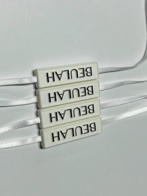 Nhãn hiệu logo nổi bật Snap Lock Pin Loop Plast Fastener Hang Tag With String