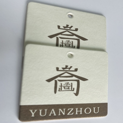 Nhãn và xác định sản phẩm của bạn một cách an toàn bằng thẻ treo quần áo tùy chỉnh