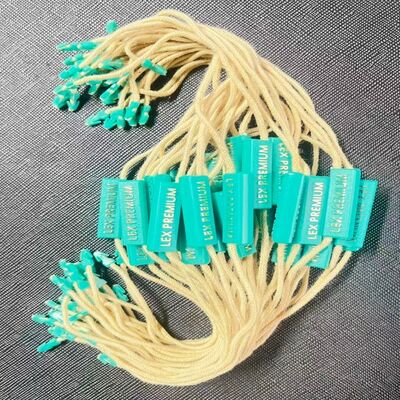 Nhãn quần áo Nhãn nhựa Nhãn gắn tiêu chuẩn Công nghệ thêu nổi phù hợp với các ứng dụng đánh dấu quần áo khác nhau