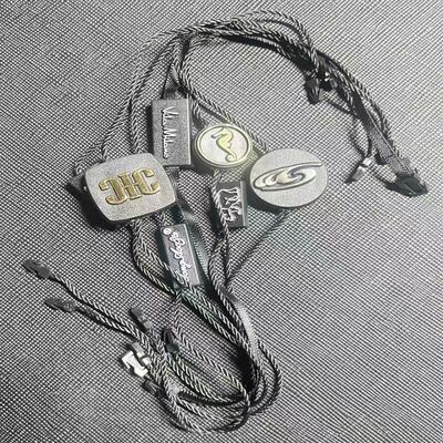 Dây treo thẻ bài hình chữ nhật màu đen, độ dày 0.2mm, số lượng 100 chiếc, thiết yếu để gắn thẻ quần áo và phụ kiện